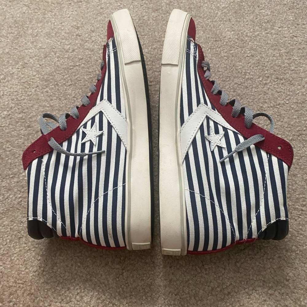 Converse - Picture 4 of 5